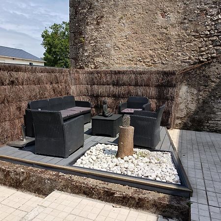 La Talonniere, Maison De Village Avec Terrasse Et 3 Chambres Messas Exterior photo